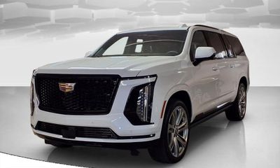 2026 Cadillac Escalade ESV Platinum Sport