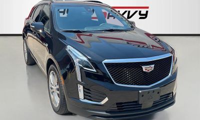2025 Cadillac XT5 Sport