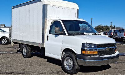 2023 Chevrolet Express 3500 Cutaway 139