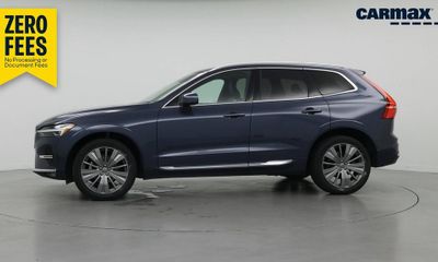2023 Volvo XC60 Plus Bright