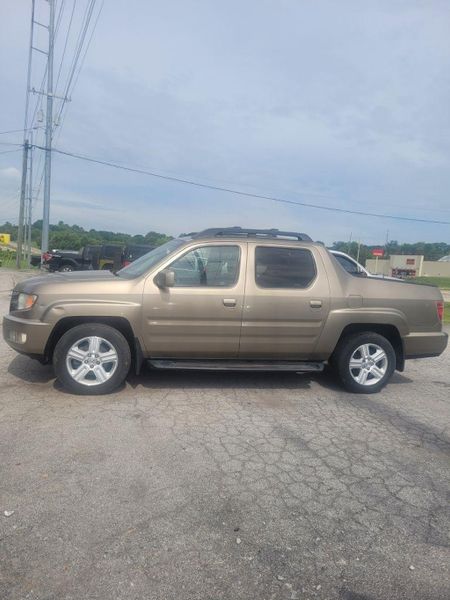 2009 Honda Ridgeline — a typically priced live listing