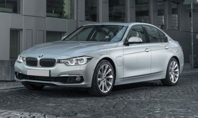 2018 BMW 330E Series