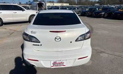 2013 Mazda MAZDA3 SV Base