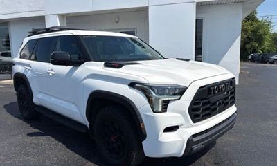 2025 Toyota Sequoia Platinum