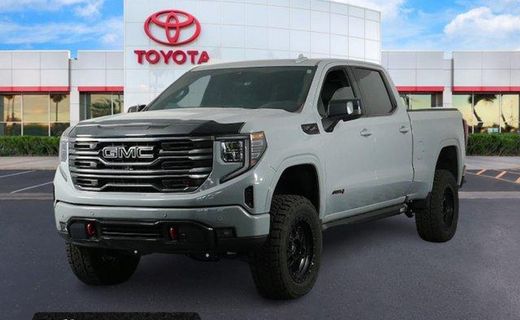 2025 GMC Sierra AT4