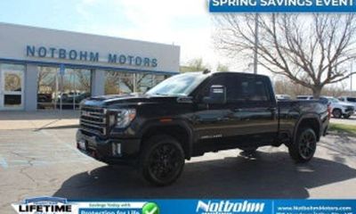 2020 GMC Sierra AT4