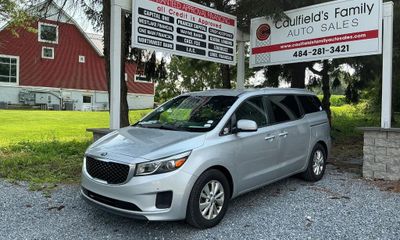 2018 Kia Sedona LX