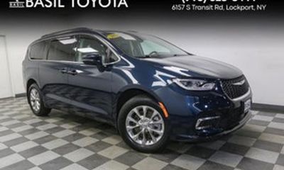 2024 Chrysler Pacifica Touring L