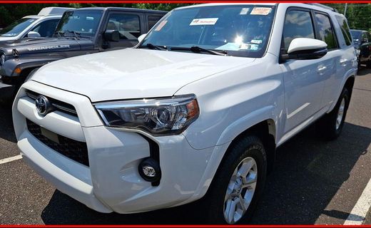2024 Toyota 4RUNNER SR5 Prem