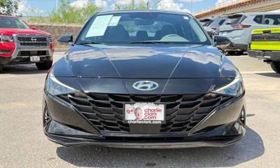 2023 Hyundai Elantra SEL W Convenience