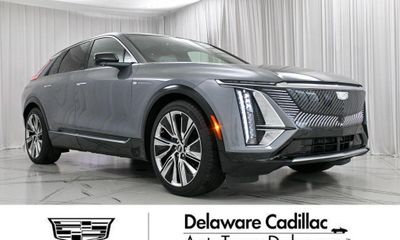 2023 Cadillac Lyriq Luxury 1SE