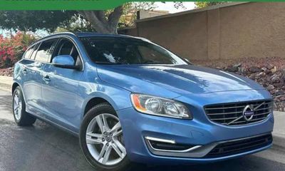 2015 Volvo V60 Premier NON R