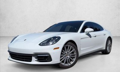 2018 Porsche Panamera 4S