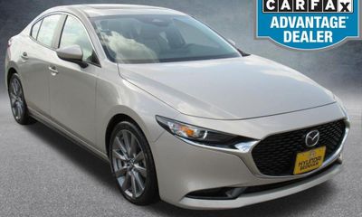 2024 Mazda MAZDA3 Preferred Package