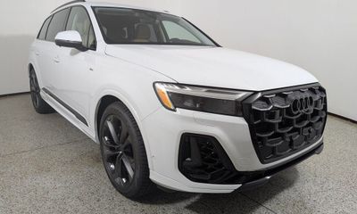 2026 Audi Q7 Quattro Premium Plus