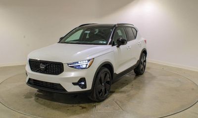 2026 Volvo XC40 Ultra Black Edition