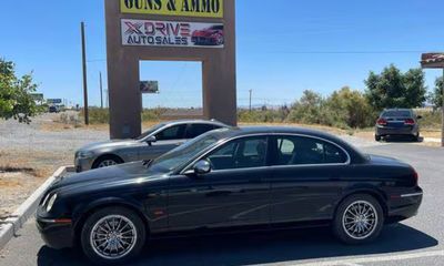 2007 Jaguar S-Type 30