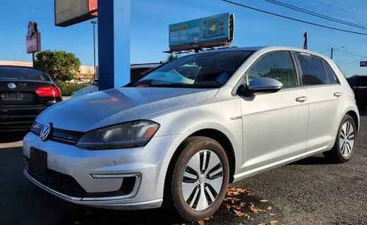 2016 Volkswagen E-Golf SEL Premium
