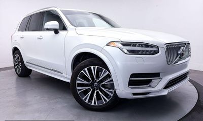 2021 Volvo XC90 Momentum