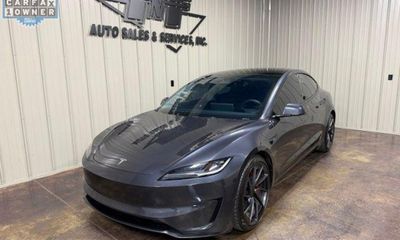 2024 Tesla Model 3 Performance
