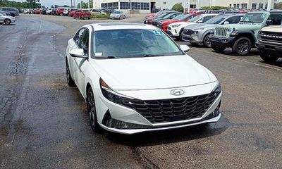 2022 Hyundai Elantra Limited