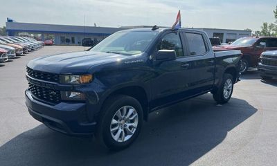 2020 Chevrolet Silverado Custom