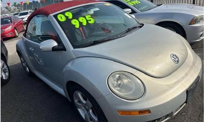 2009 Volkswagen Beetle Blush Edition