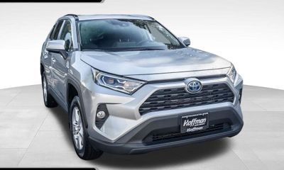 2021 Toyota RAV4 XLE HV