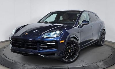 2024 Porsche Cayenne E Hybrid Coupe