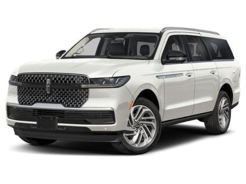 2025 Lincoln Navigator L — a typically priced live listing
