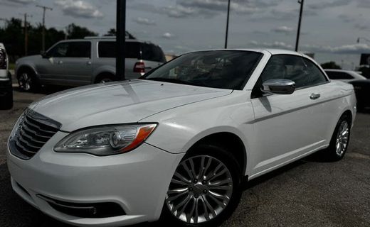 2013 Chrysler 200 Limited