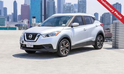 2019 Nissan Kicks S