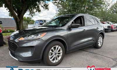 2020 Ford Escape SE