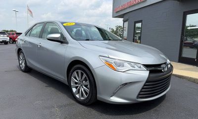 2017 Toyota Camry XLE XSE