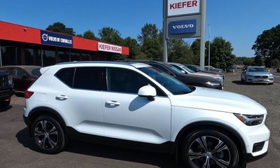 2019 Volvo XC40 Inscription