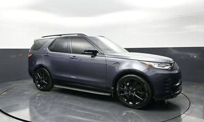 2024 Land Rover Discovery P360 Dynamic SE