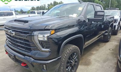 2025 Chevrolet Silverado HD LT