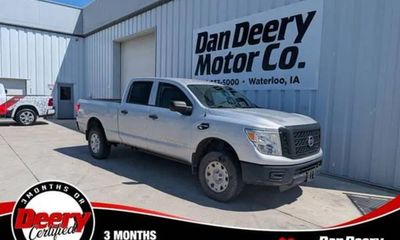 2017 Nissan Titan S