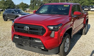 2024 Toyota Tacoma SR5