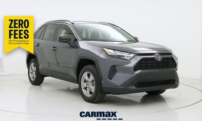 2025 Toyota RAV4 LE