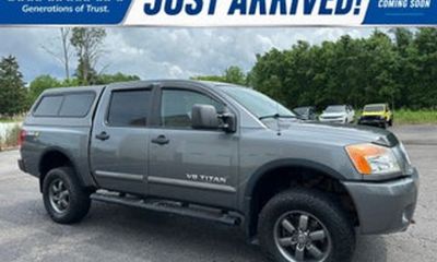 2015 Nissan Titan SV