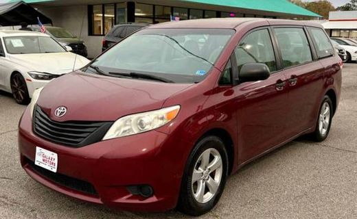 2014 Toyota Sienna L