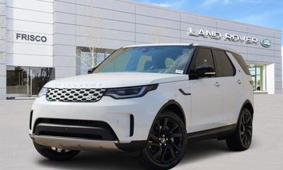 2025 Land Rover Discovery P300 S
