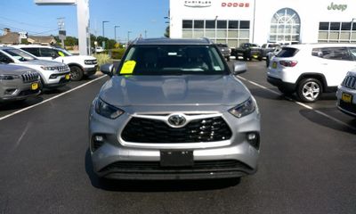 2022 Toyota Highlander XLE