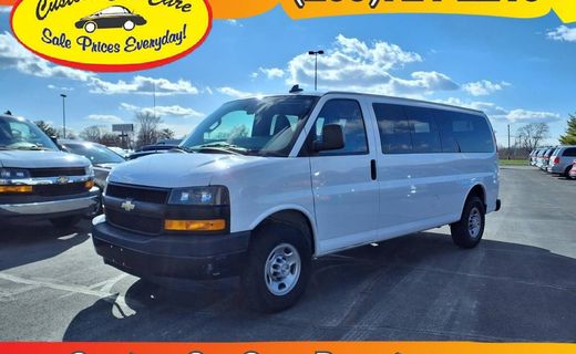 2022 Chevrolet Express LS EXT