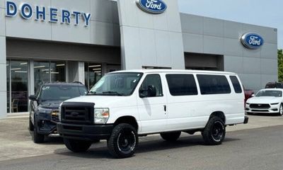 2014 Ford E-350 E 350 Super