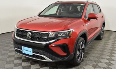 2024 Volkswagen Taos 4MOTION SE