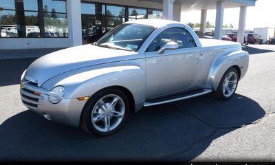 2004 Chevrolet SSR LS