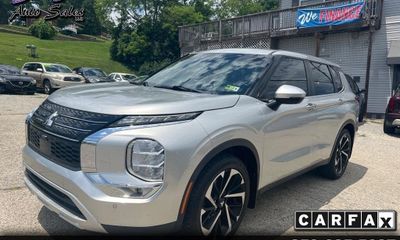2022 Mitsubishi Outlander SE