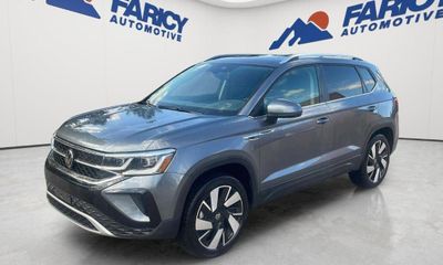 2024 Volkswagen Taos 4MOTION SEL